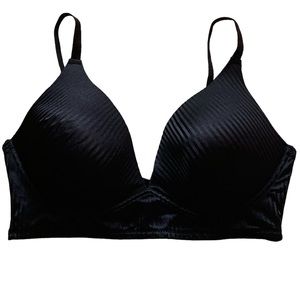 Wire Free Bras Size 42 D.